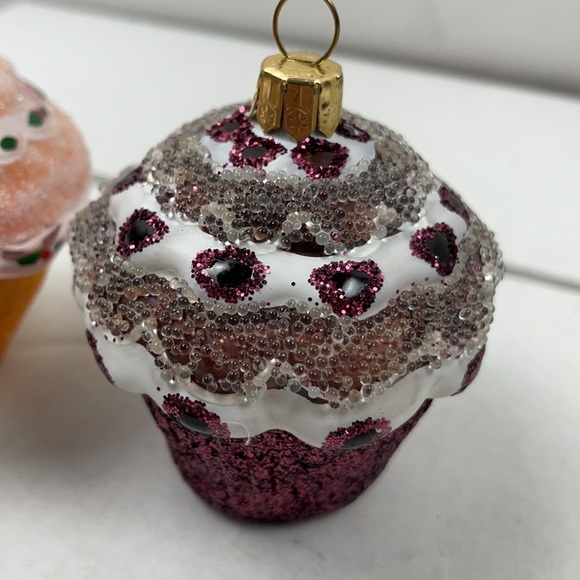 ❤️5/$25 IMPULS Handmade Glass Cupcake Ornaments - 2 - Picture 2 of 5